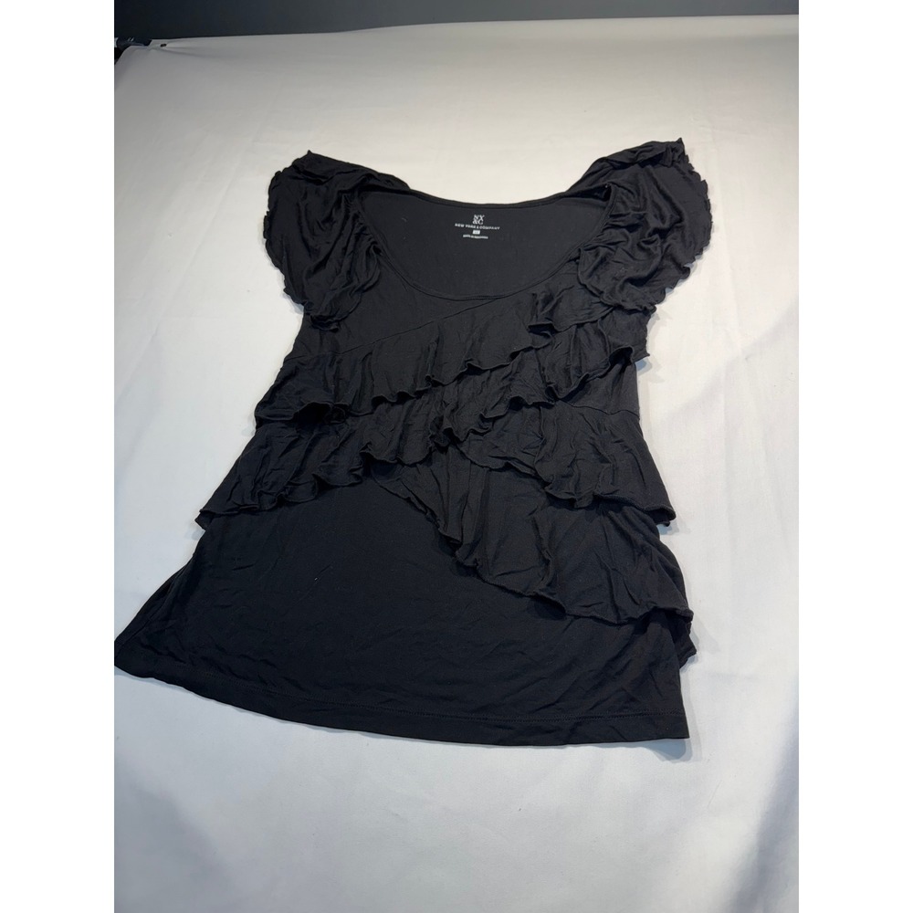 New York & Company Black Ruffle Tiered Cap Sleeve Top XS y2k Scoop Neck Blouse